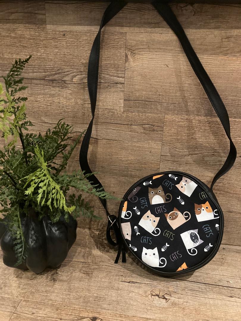 BOLSO DE MANO PARA MUJER REDONDO
